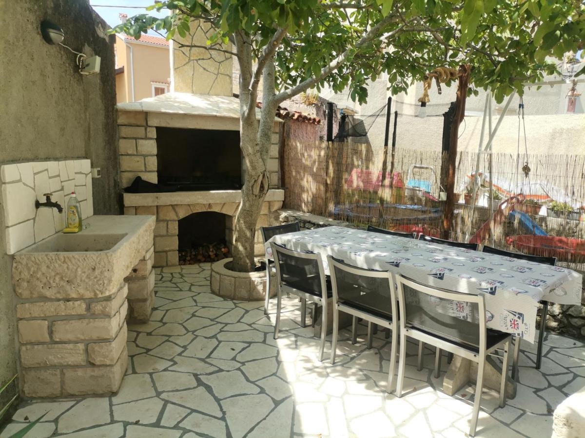 House Moro Orlec